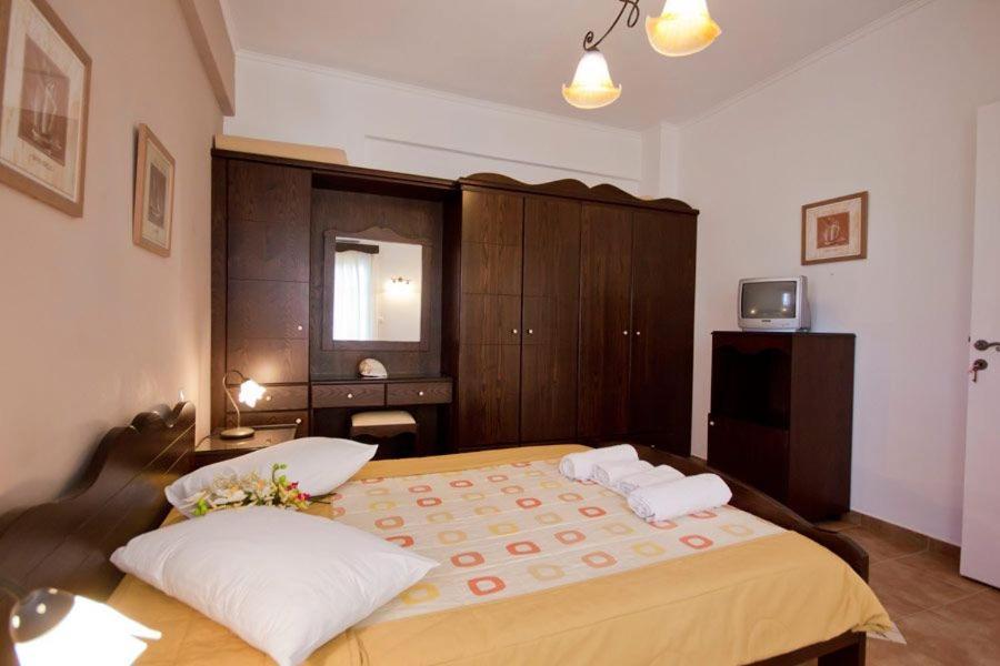 Apartments With View Adamantas Exterior photo